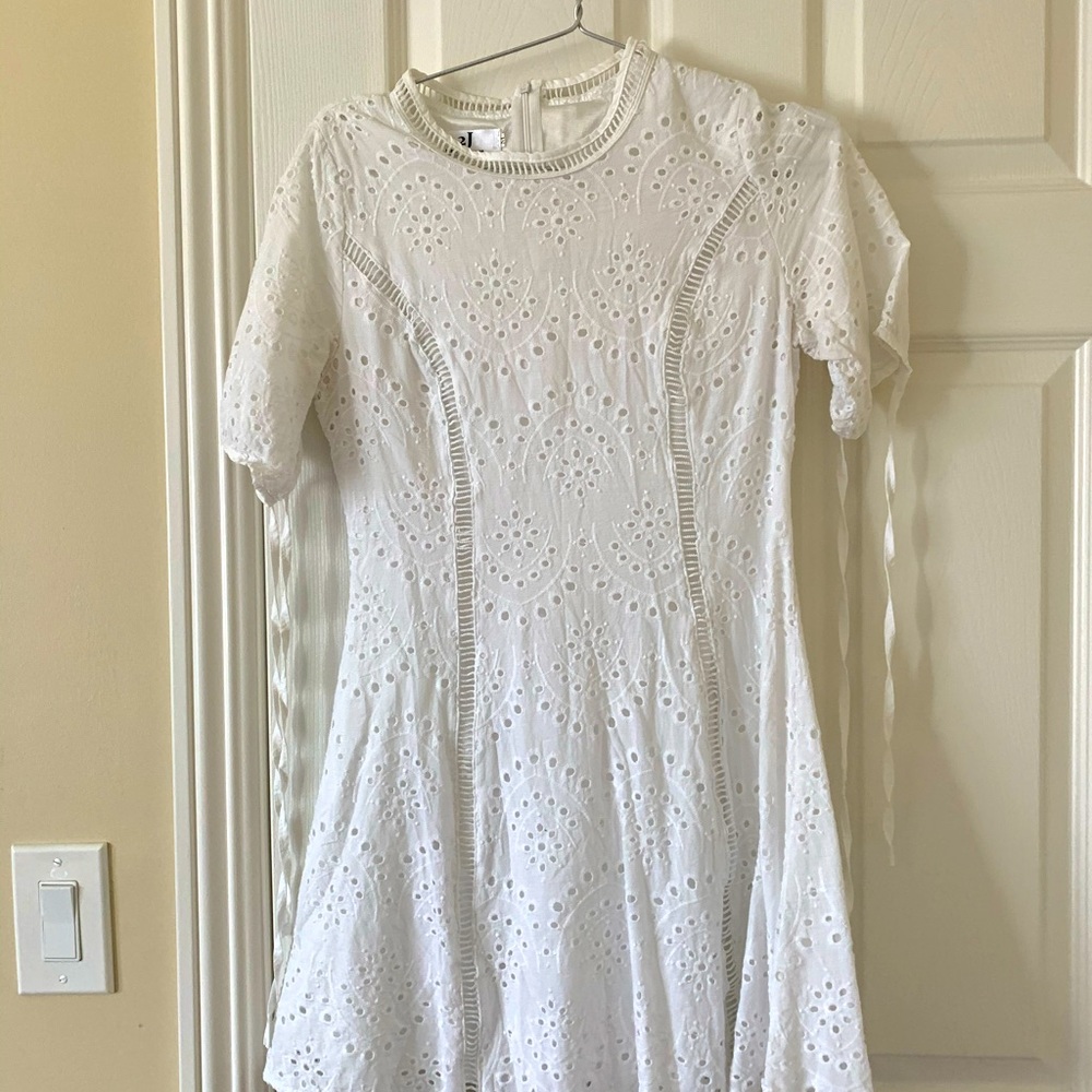Casual lovely white A style dress